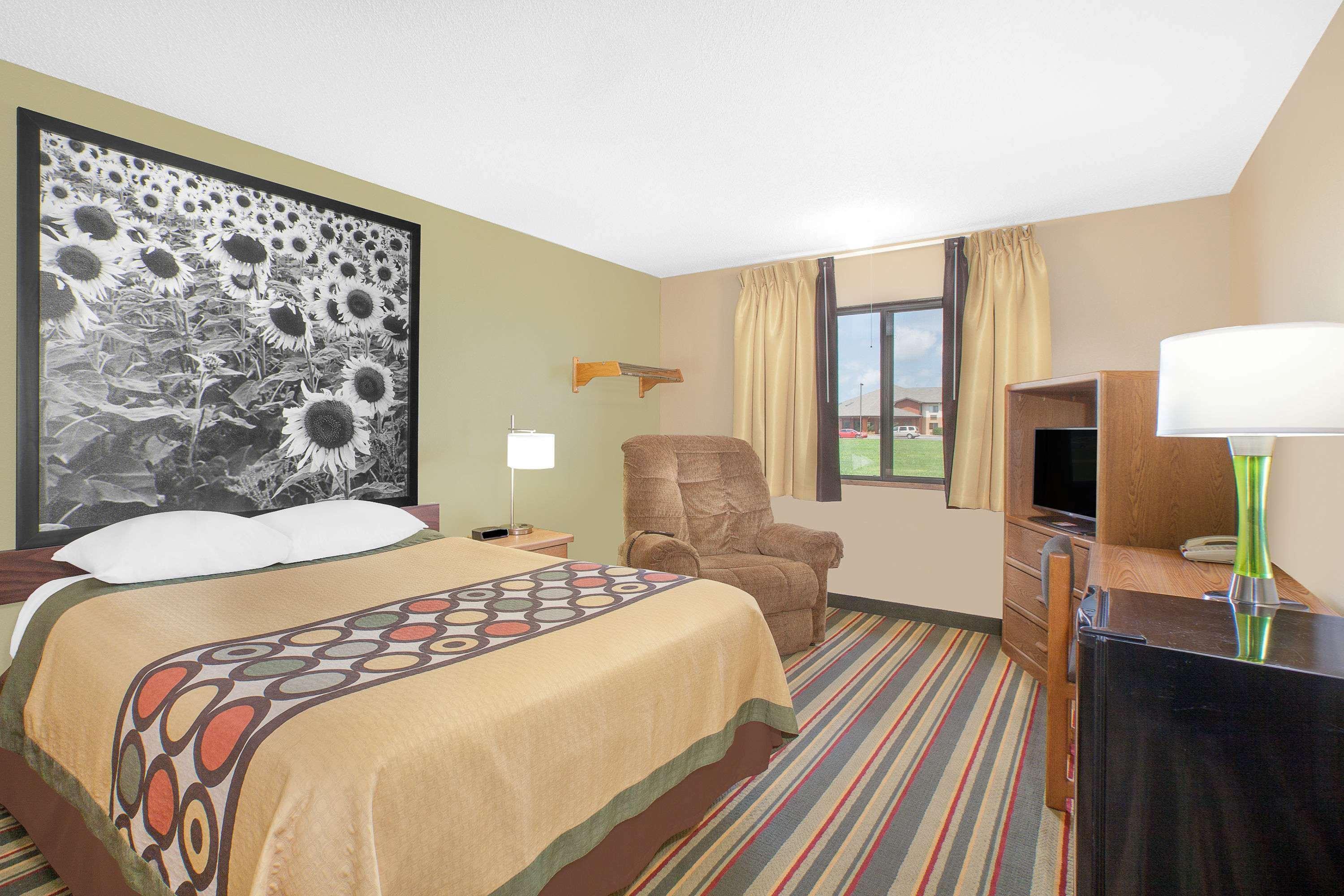 Мотель Super 8 By Wyndham Mt Pleasant Mount Pleasant Екстер'єр фото