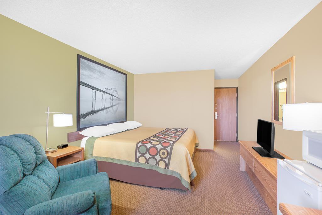 Мотель Super 8 By Wyndham Mt Pleasant Mount Pleasant Екстер'єр фото